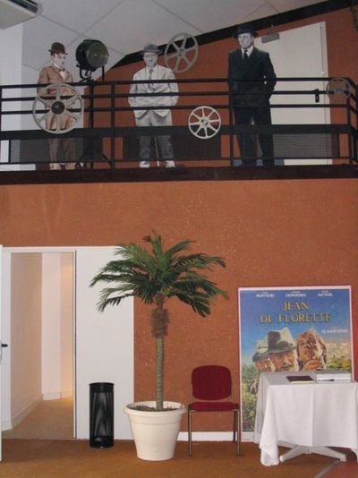 Inauguration de l'Espace AIXAGONE décor sur le thème du cinema