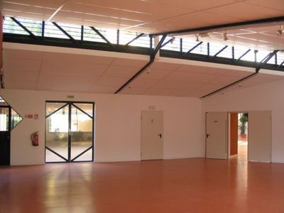 Salle d'Accueil vide - entrée côté Salle AIXAGONE